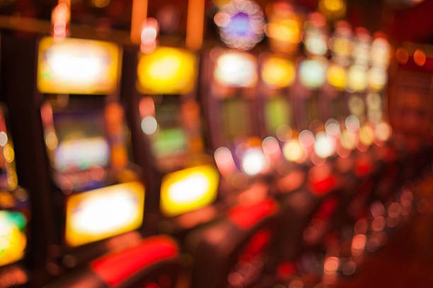 Wolf Gold slot game display on alexsistoge showing five reels with wild symbols and moon bonus feature